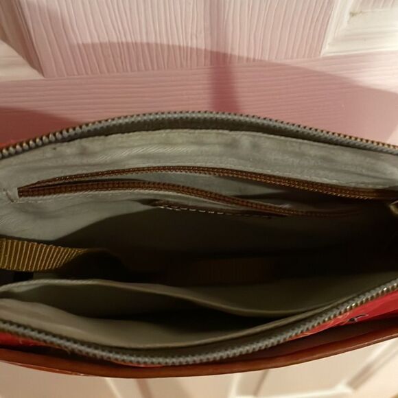 Dooney & Bourke Red Sox Ginger Crossbody ⚾️❤️ - Picture 5 of 8